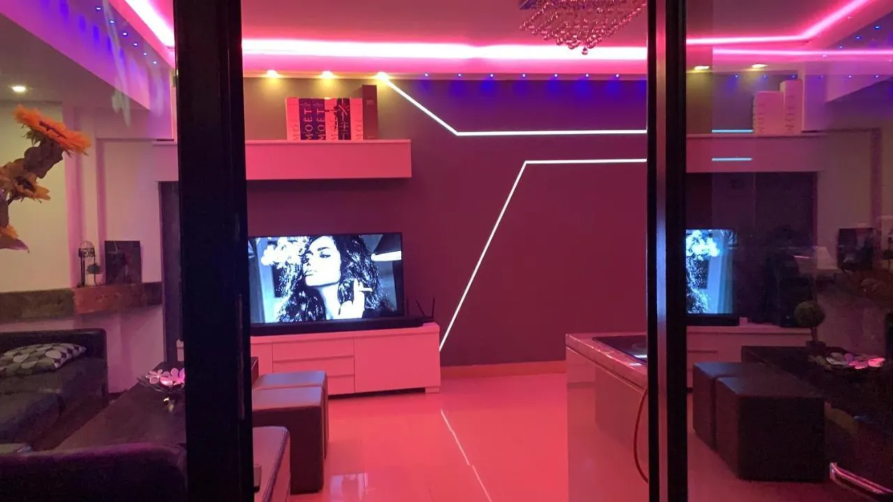 Penthouse Complex Apartment Bucureşti 0*,  România