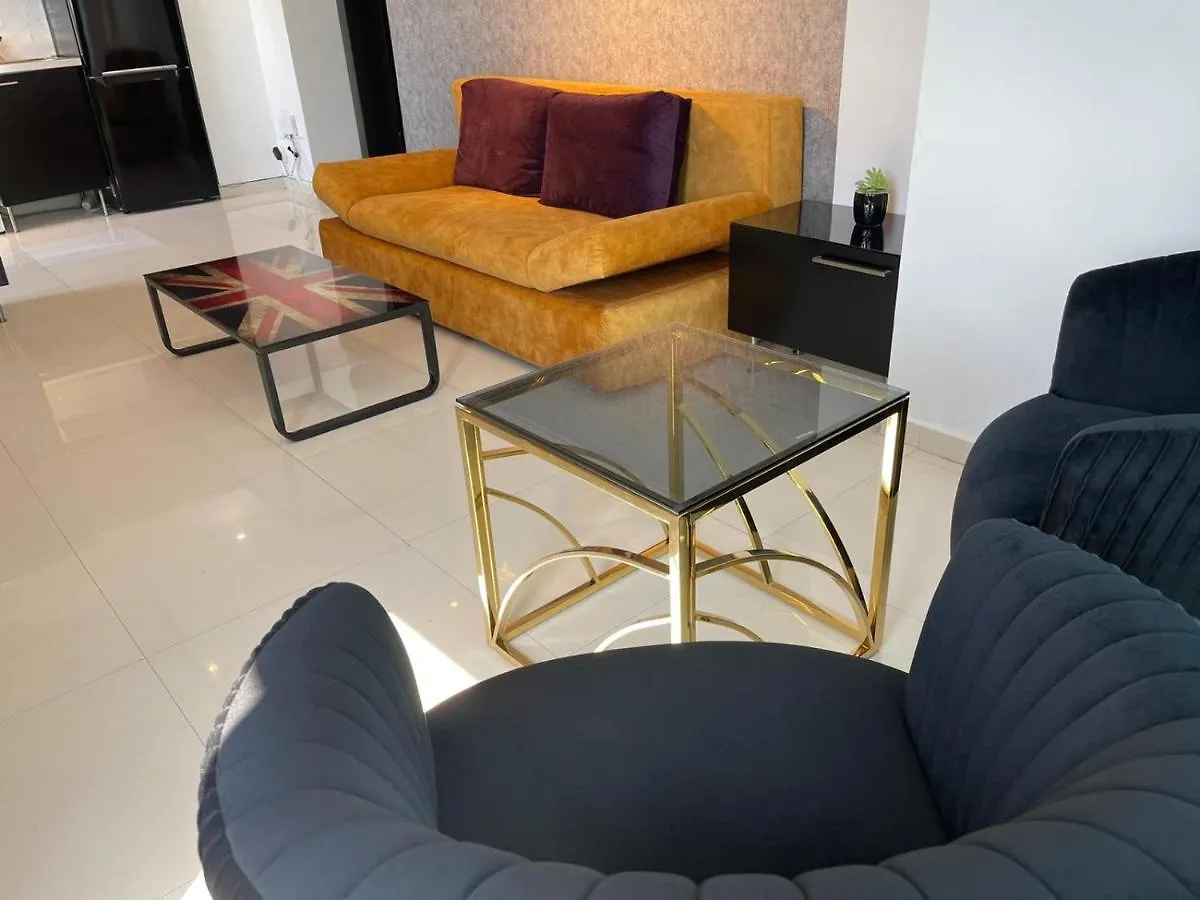 Penthouse Complex 5 Apartments 布加勒斯特