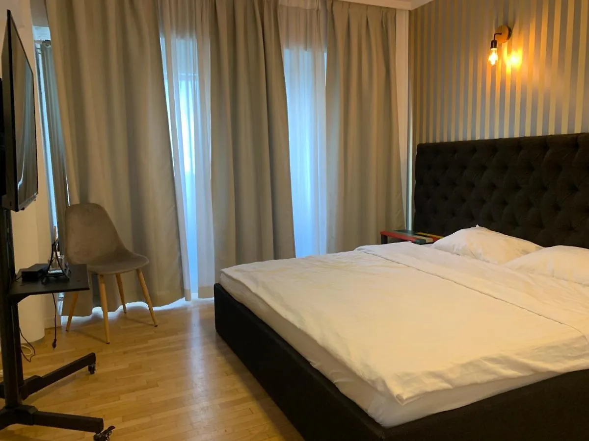 Penthouse Complex 5 Apartments Бухарест 0*,
