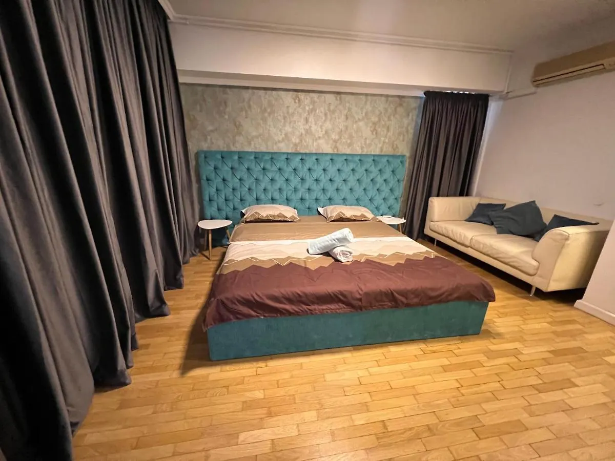 Penthouse Complex 5 Apartments Бухарест