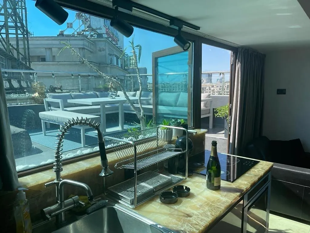 Penthouse Complex 5 Apartments ブカレスト ルーマニア
